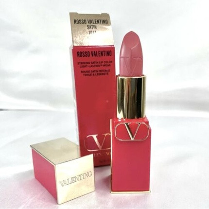Lipstick Valentino Satin Lip Color