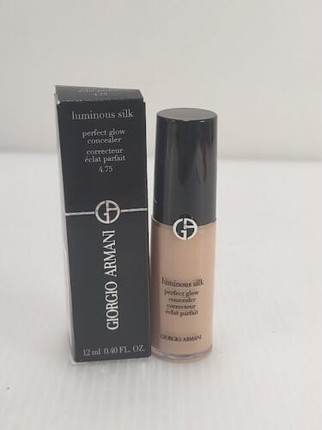 Foundation Giorgio Armani Luminous Silk Perfect Glow Cover