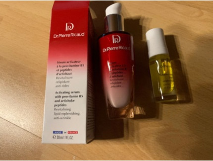 Serum AKTIVIEREND BELEBEND Serum Gegen Falten Und Pigmentflecken Dr Pierre Ricaud