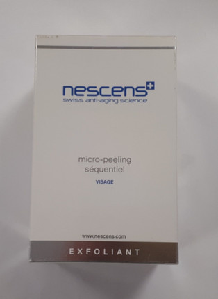 Nescens Sequenzieller Anti-Aging Gesichts-Mikro-Exfoliant