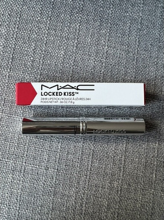 Lippenstift MAC Cosmetics Locked Kiss 24 Hour