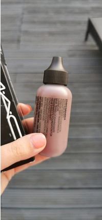 MAC Cosmetics Studio Radiance Sheer Face & Body Foundation Foundation