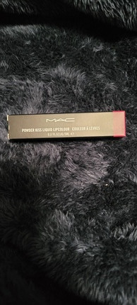 Lipstick MAC Powder Kiss Liquid Lipcolour