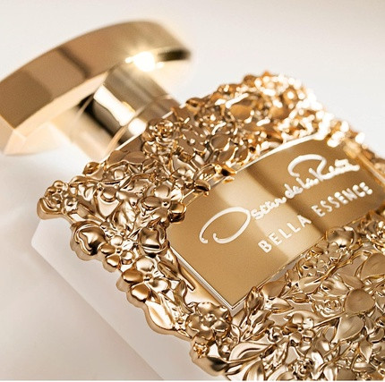 Oscar de la Renta Bella Essence Eau De Parfum