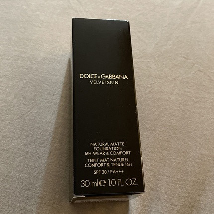 Foundation Dolce & Gabbana Velvetskin Natural Matte Foundation