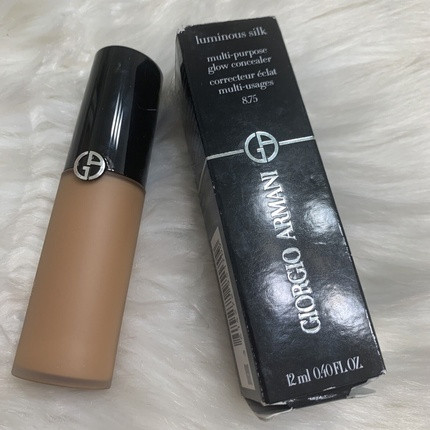 Concealer Giorgio Armani Luminous Silk Multi-Purpose Glow