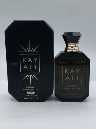 Eau De Parfum Huda Beauty Kayali Oudgasm Tobacco Oud 04