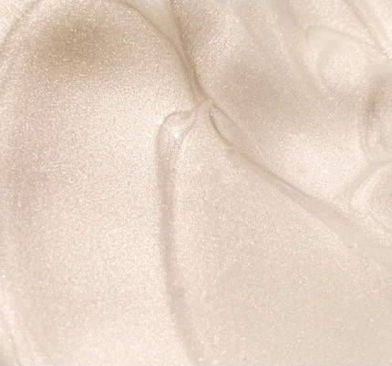 Primer Blondesister Light Touch Radiance Cream Cosmic White 01