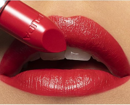 Lipstick Pupa Milano Vamp! Extreme Colour Lipstick With Plumping Treatment Iconic Red