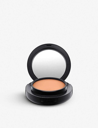 Foundation Brush MAC Cosmetics