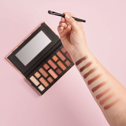 Pressed Pigment Palette W7 Nudification
