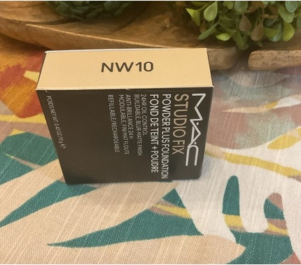 Powder Plus Foundation MAC Cosmetics Studio Fix