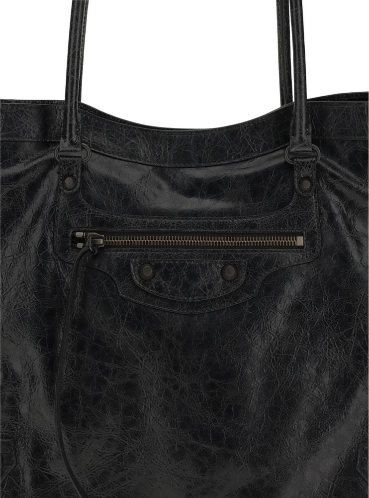 Balenciaga yeng sumkasi