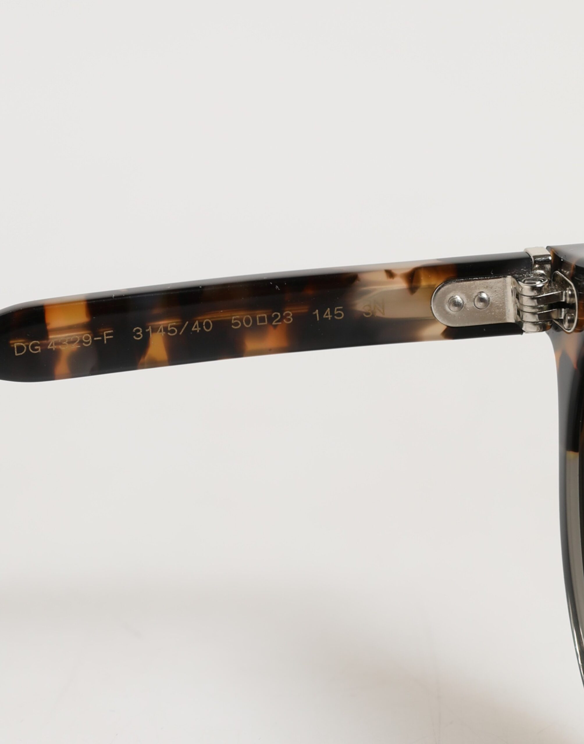 Солнцезащитные очки Dolce & Gabbana DG4334B