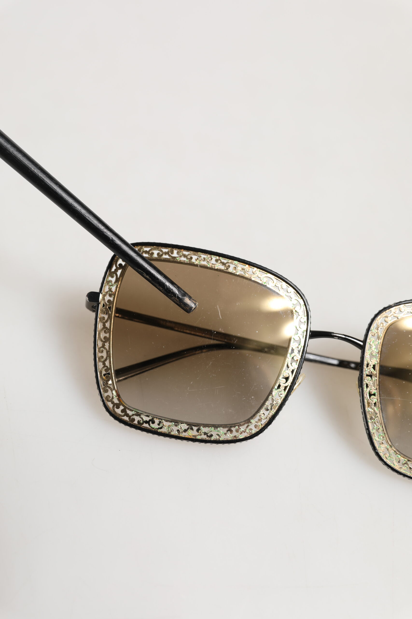 Dolce & Gabbana DG2225 Sunglasses