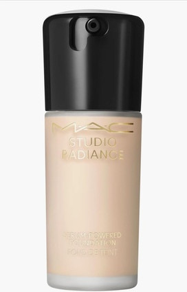 Foundation MAC Cosmetics Studio Radiance Serum Powered Foundation NW10