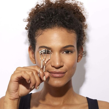 Eyelash Curler Tweezerman Curl 38 Lash Curler for Almond Eyes