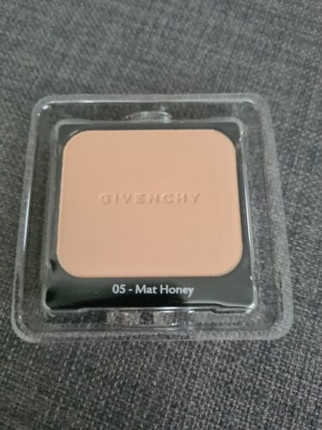 Compact Powder Foundation Givenchy Matissime Velvet