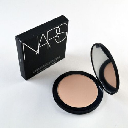 Пудра Nars Soft Matte Advanced Perfecting Powder