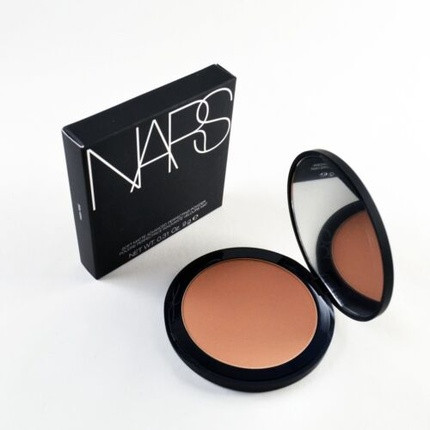 Пудра Nars Soft Matte Advanced Perfecting Powder