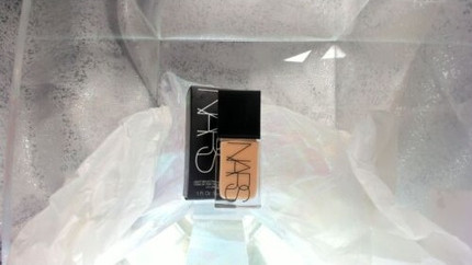 Тональная основа Nars Light Reflecting Foundation