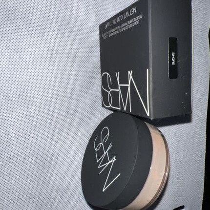 Powder Puff NARS Light Reflecting Loose Setting Powder Shore Authentic