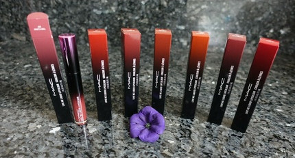 Lipstick MAC Cosmetics Love Me Liquid Lip Colour