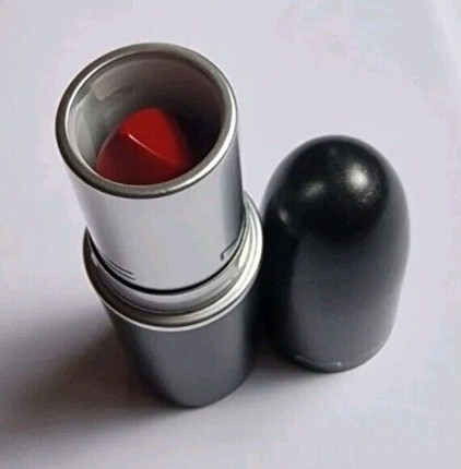 Губная помада L'Oreal Professional Russian Red