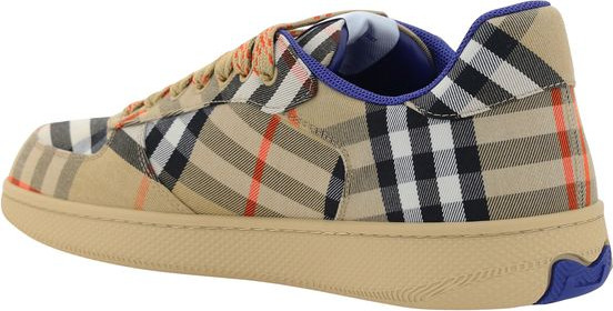 Trainers Burberry