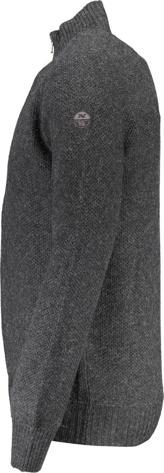 Grauer Wollpullover