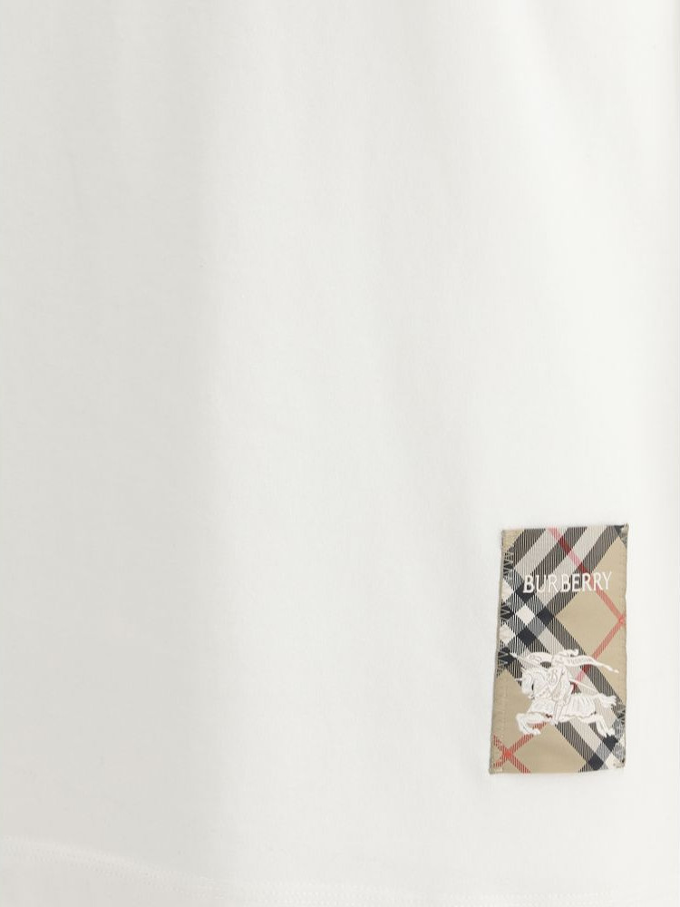Одежда Burberry
