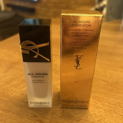 Yves Saint Laurent All Hours Luminous Matte Foundation LSF 39