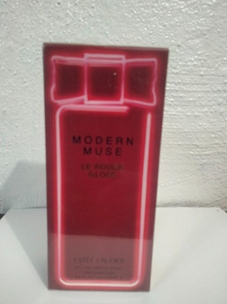 Eau de Parfum Estee Lauder Modern Muse Le Rouge Gloss Spray