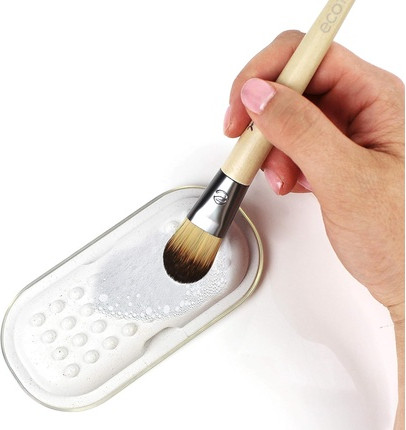 Кисти для макияжа и палитра для смешивания EcoTools