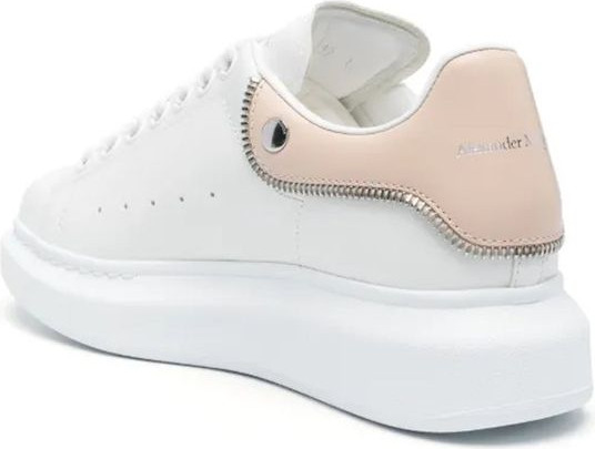 Белые кроссовки Alexander McQueen с массивной подошвой из телячьей кожи