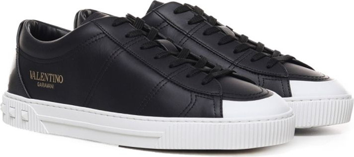 Sneakers Valentino Garavani Black Calfskin Low Top