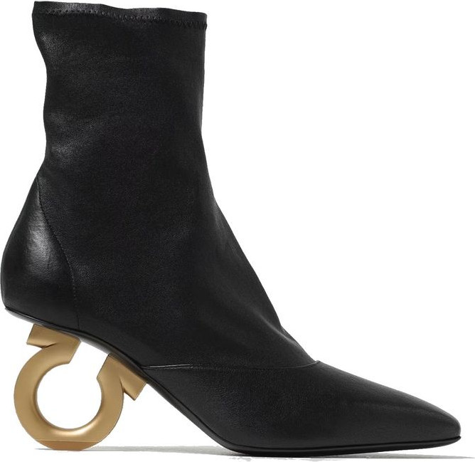 Ботильоны Salvatore Ferragamo из черной кожи ягненка на высоком каблуке
