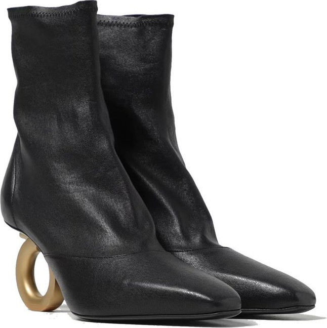 Ботильоны Salvatore Ferragamo из черной кожи ягненка на высоком каблуке