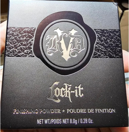 Kat Von D tomonidan ishlab chiqarilgan Lock-It Blotting Powder Refill Fair
