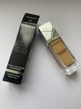 Givenchy Teint Couture Everwear Foundation