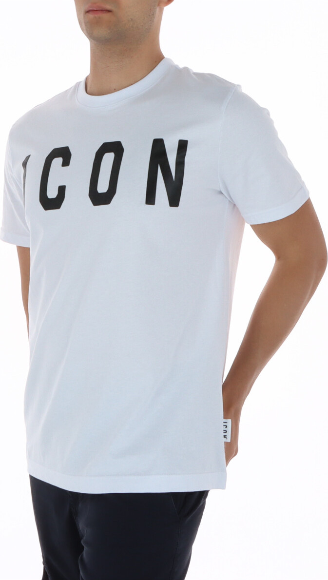Icon futbolkasining rasmi