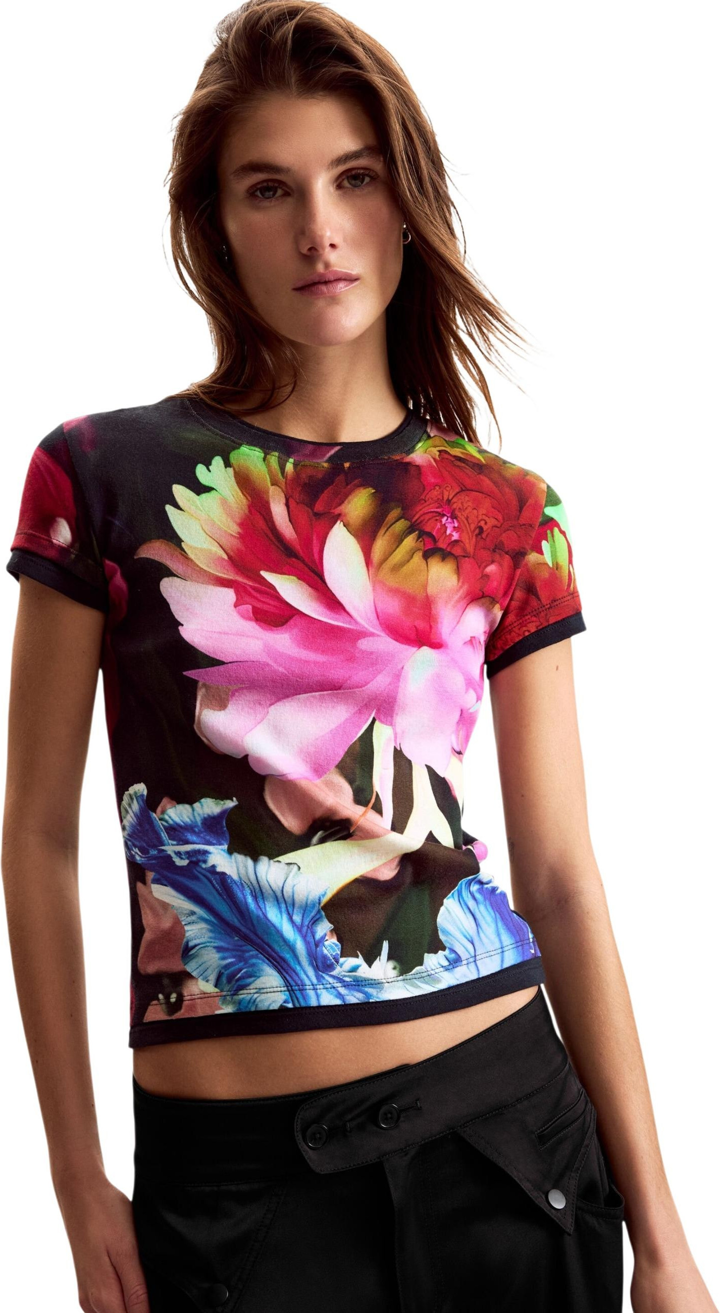 Desigual futbolkalari