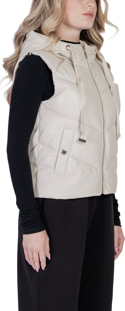 Jacket Cream Polyethylene