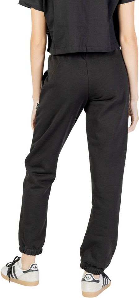Workout Pants Icon