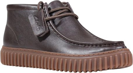 Коричневые кожаные ботинки Clarks на шнуровке