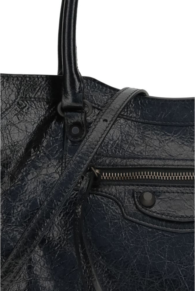 Balenciaga Qora Qo'y terisidan yelka sumkasi Ovis Aries Aries