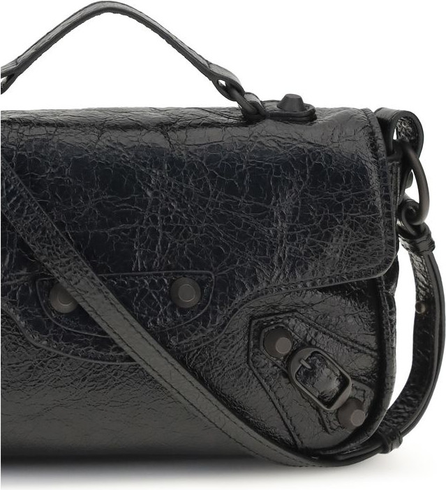 Balenciaga yelkasidagi sumka