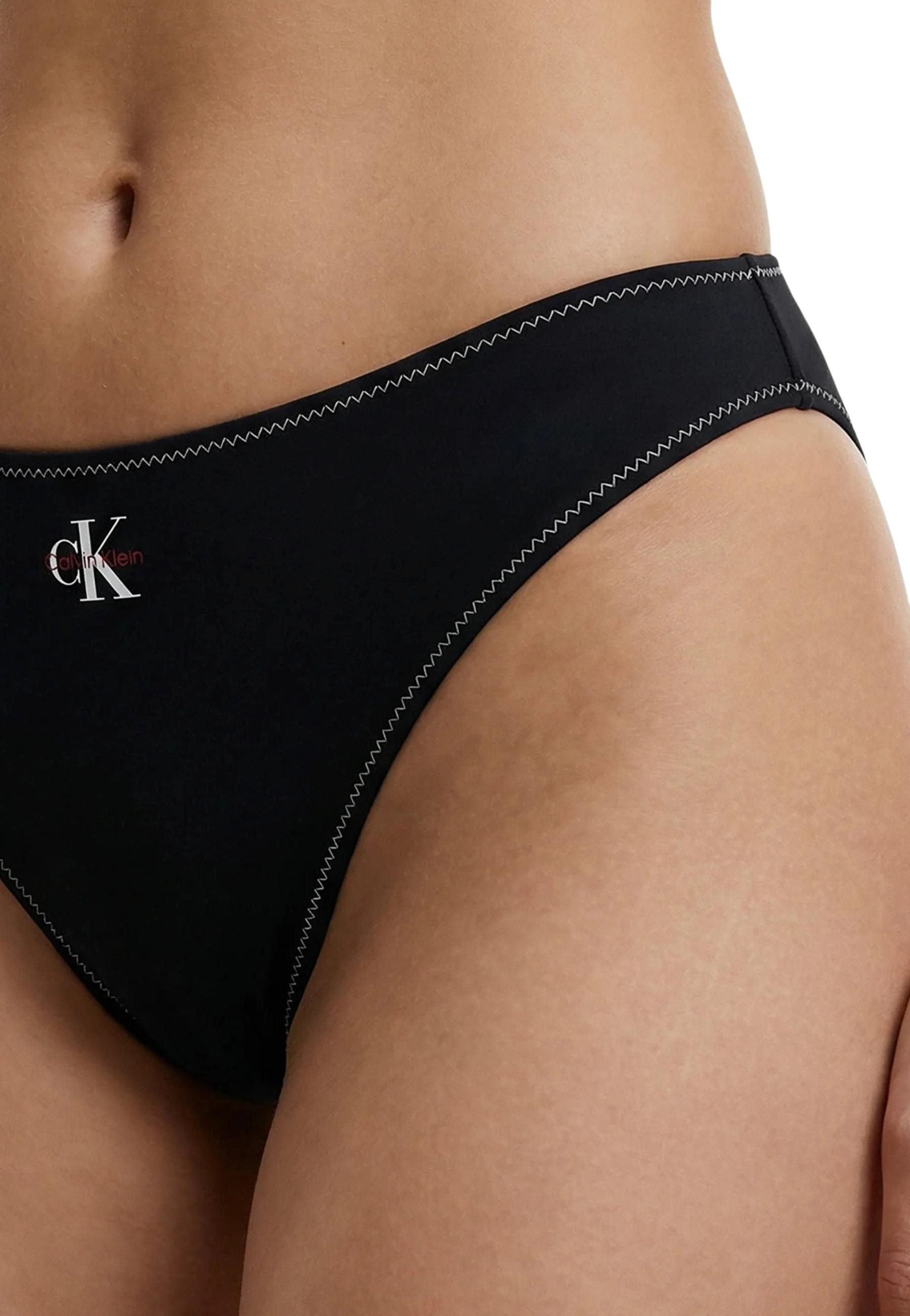 Plyaj kiyimlari Calvin Klein Jeans