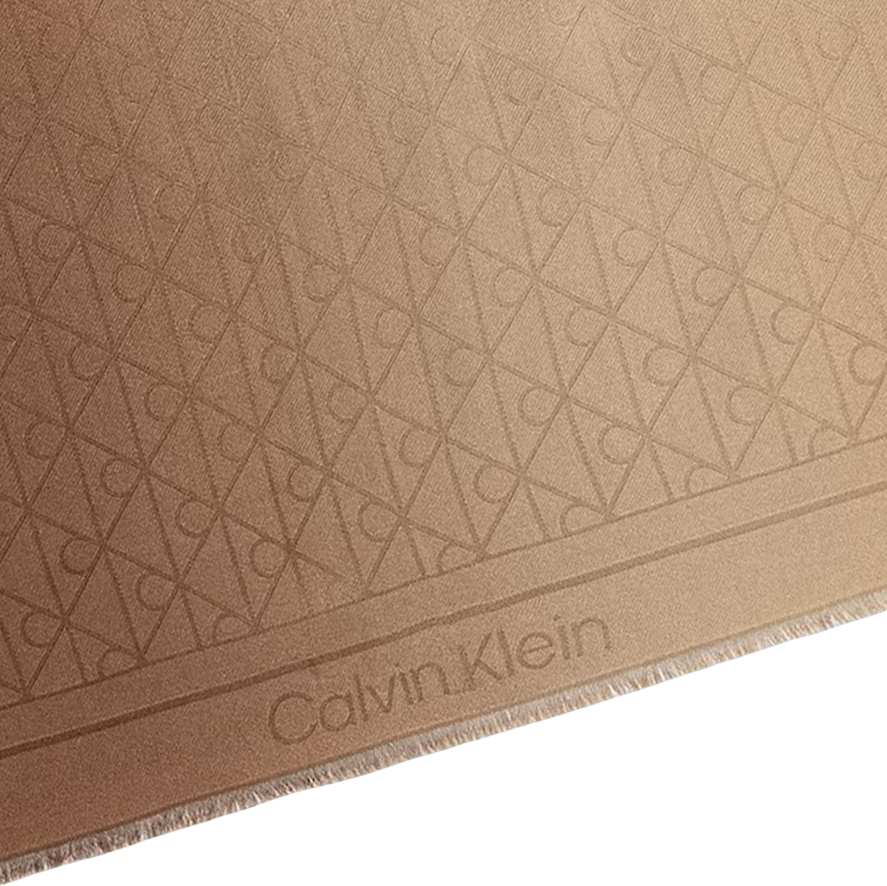 Calvin Klein sharfi