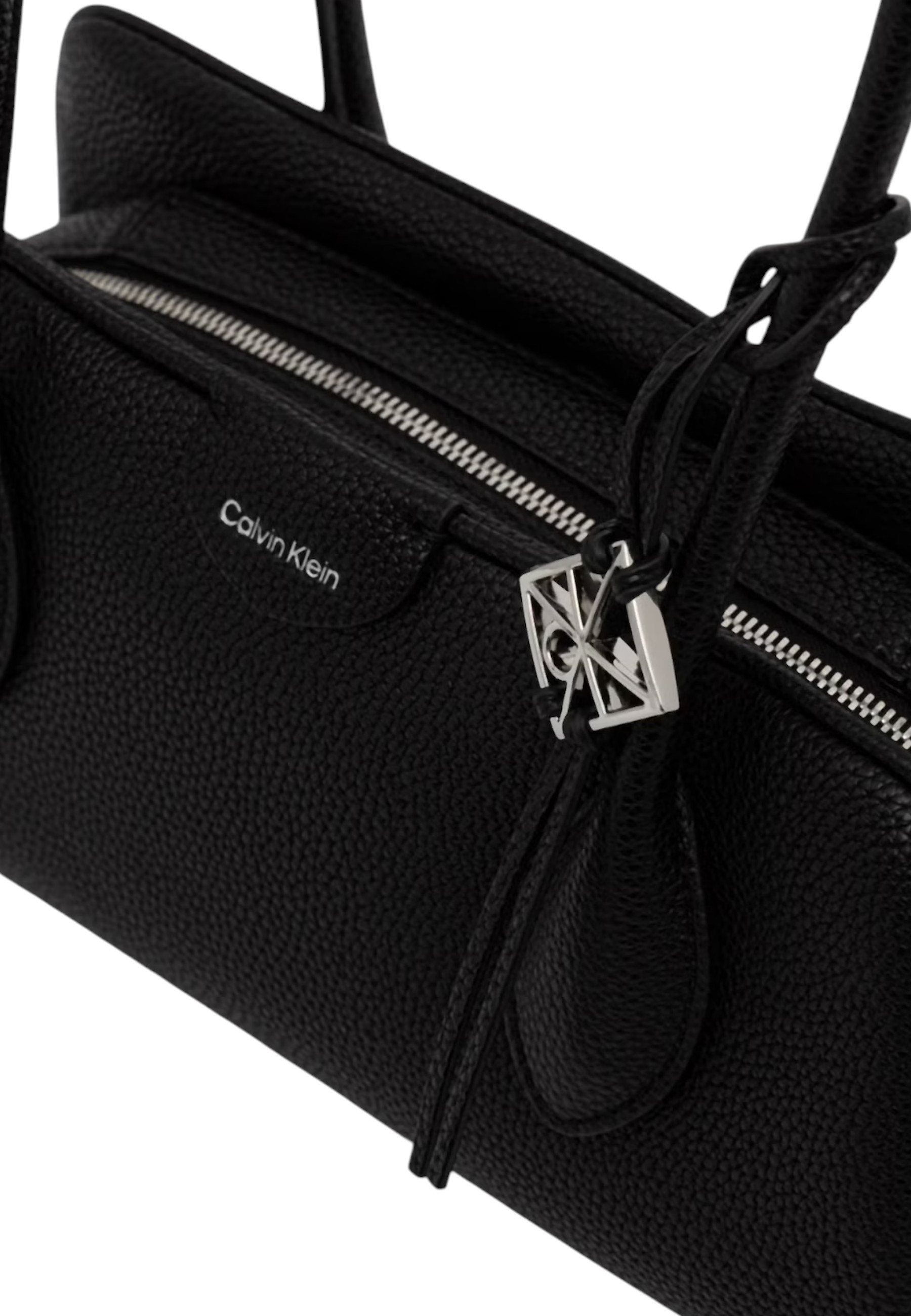 Calvin Klein sumkasi